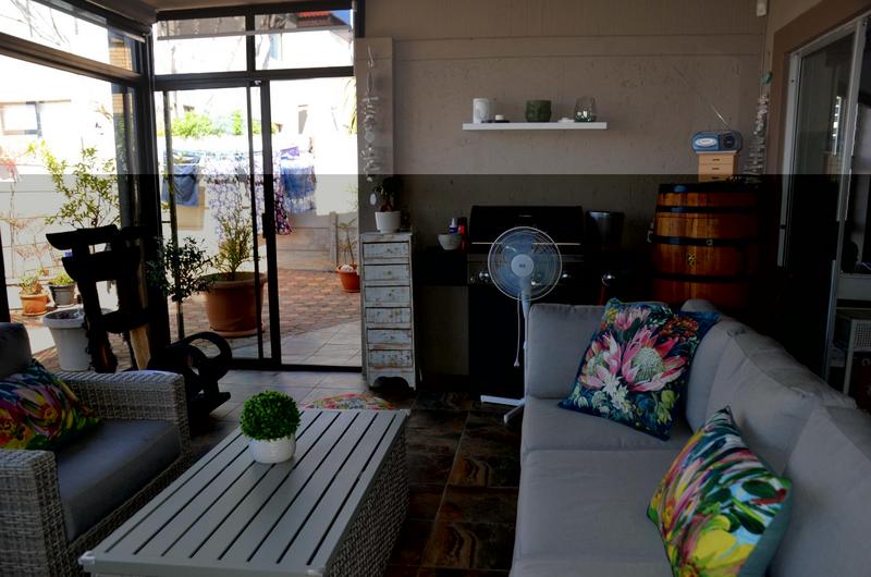 3 Bedroom Property for Sale in Menkenkop Western Cape
